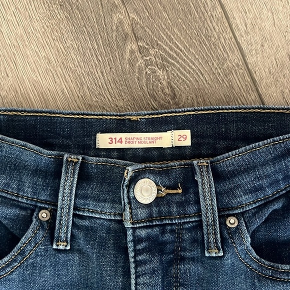 LEVI'S® 314 SHAPING STRAIGHT JEANS size 29 - Picture 3 of 7